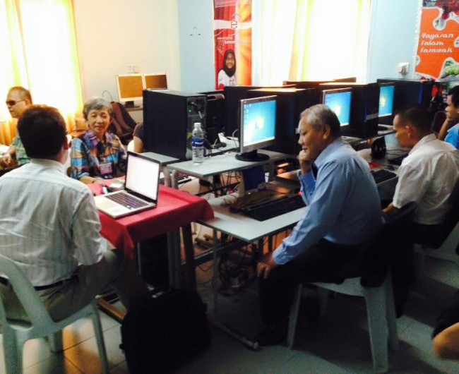 Sarawak Society for the Blind - Participants are focusing on Rahim's speech