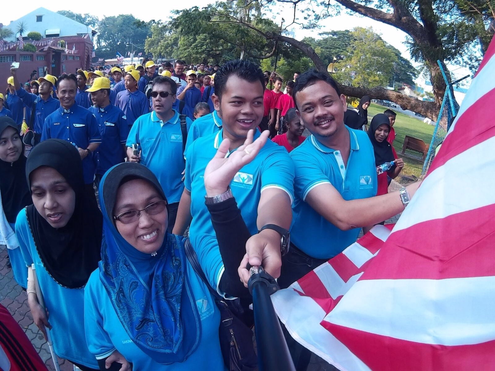 Walk for SEN more group selfie