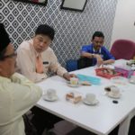 Tea and discussion3